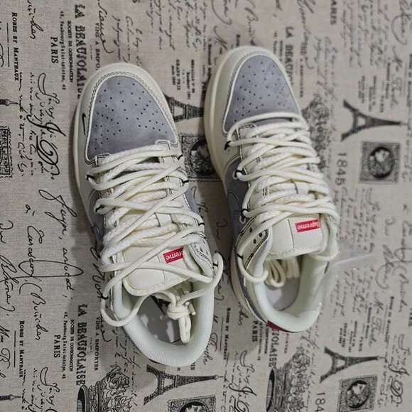 Nike x Stussy x Supreme Collaboration Sneakers - Picture 2 of 8